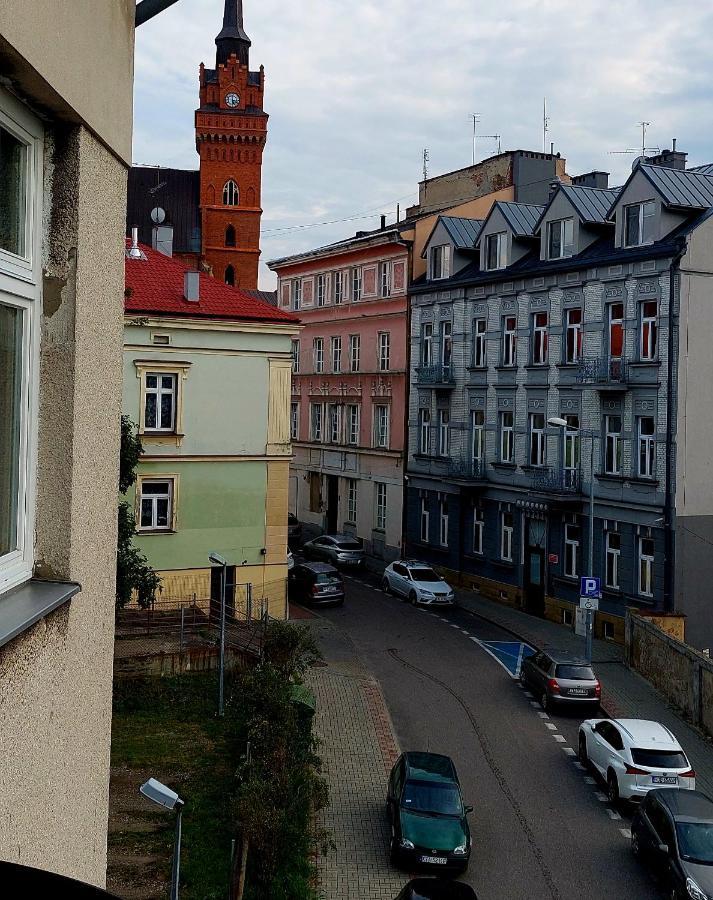 Апартаменты Old Town Plus Тарнув Экстерьер фото